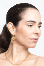 Load image into Gallery viewer, Crystal Earcuff
