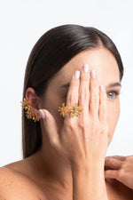 Load image into Gallery viewer, Pétalos de Café Earrings - Pre Order
