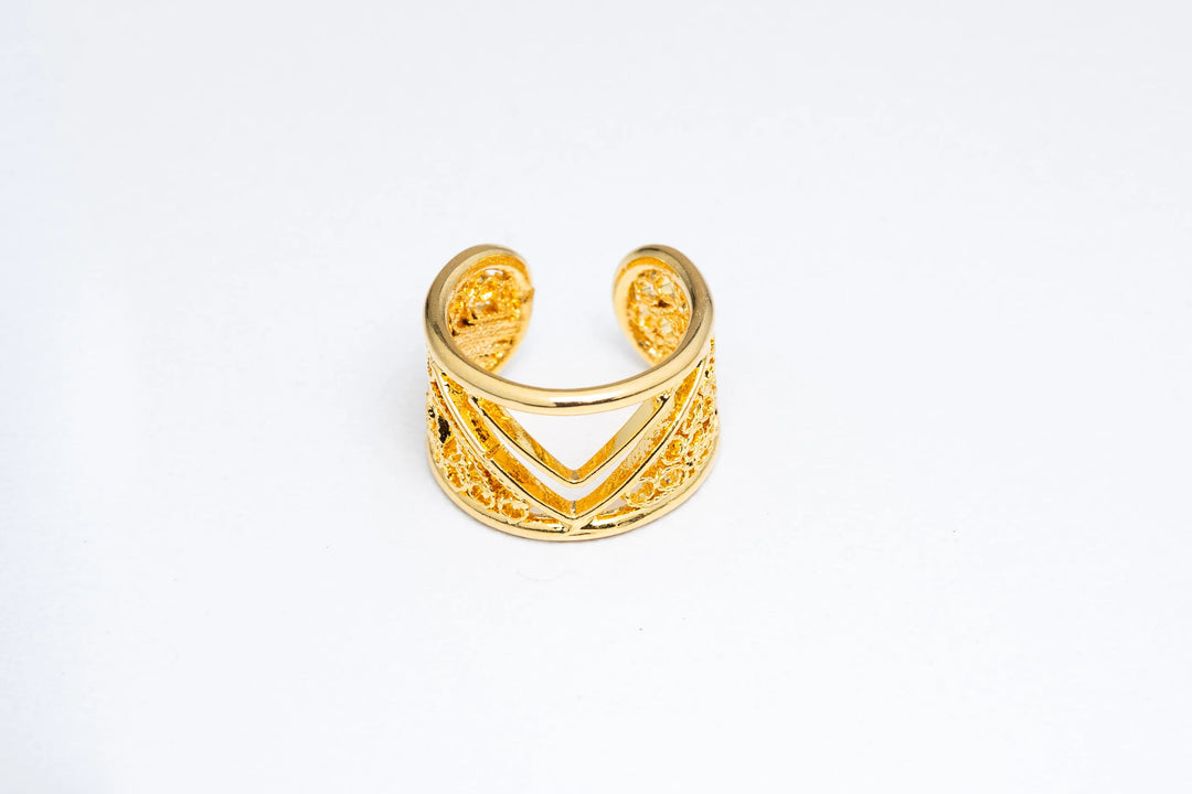 Triangle Earcuff